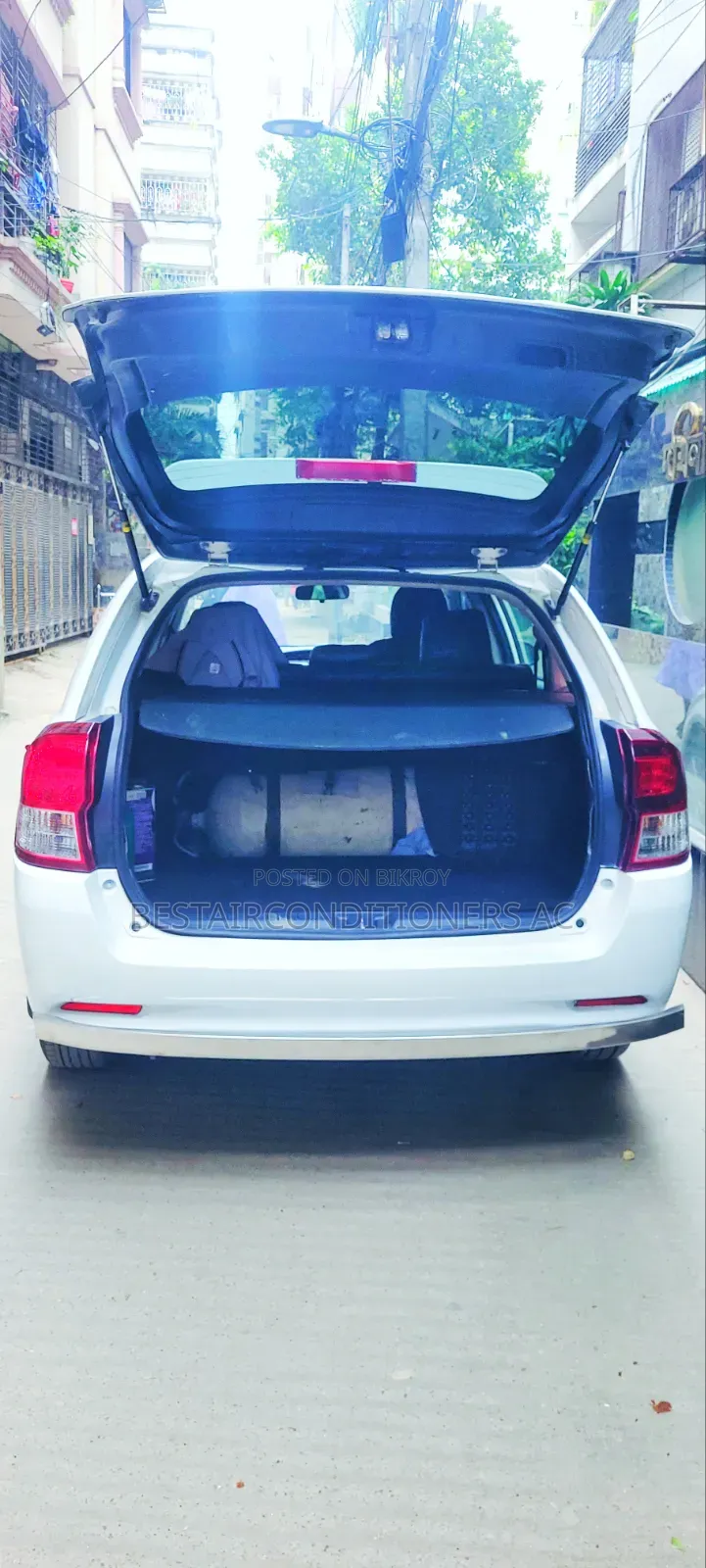 Toyota Corolla Fielder 1.5 Petrol All-Wheel Drive 2012 White