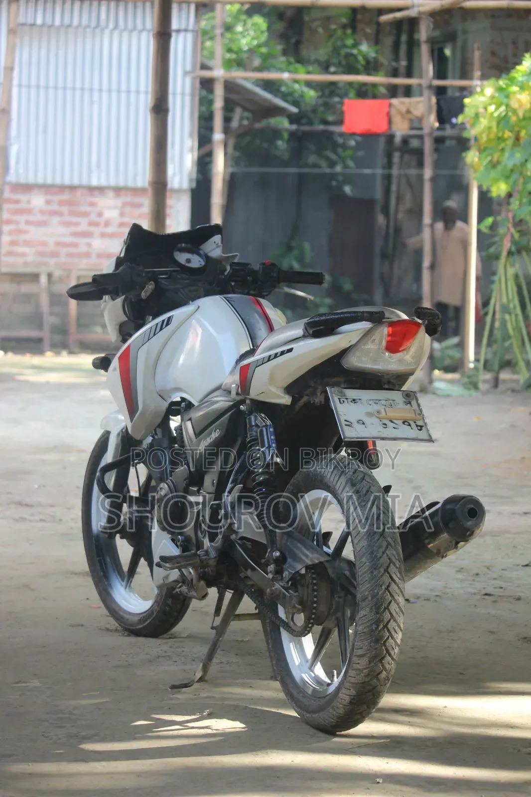 TVS Apache RTR 160 2V 2018 White