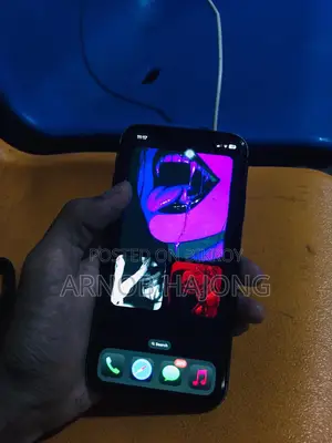 অ্যাপল আইফোন এক্সআর ১২৮ জিবি হোয়াইট