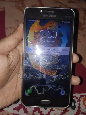 Samsung Folder2 8 GB Gold
