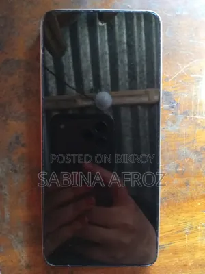টেকনো স্পার্ক ২০সি ১২৮ জিবি গোল্ড