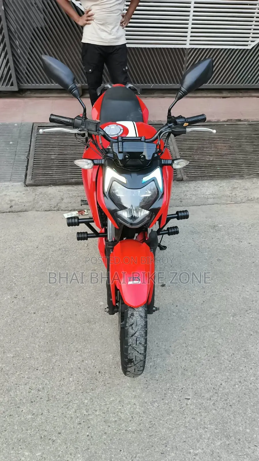 TVS Apache RTR 160 2v Refresh X-connect 2022 Red