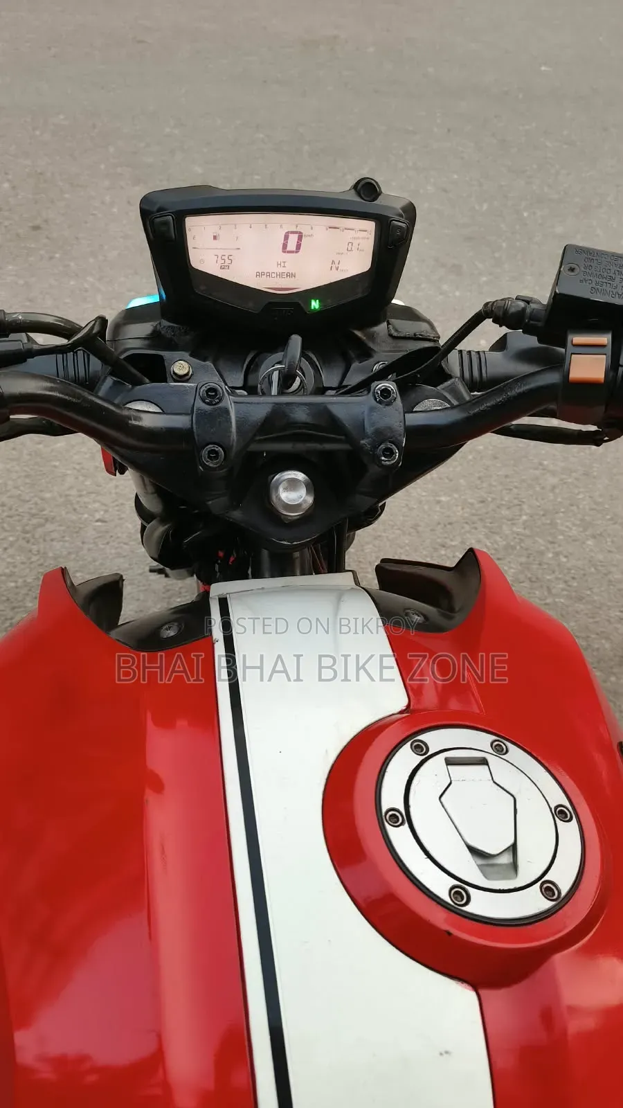 TVS Apache RTR 160 2v Refresh X-connect 2022 Red