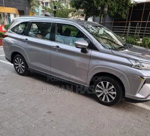 New Toyota Veloz 1.5 CVT FWD 2022 Purple