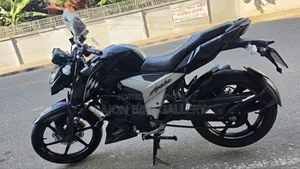 নতুন টিভিএস আপাচে আরটিআর ১৬০ ৪ভি ২০২৩ কালো