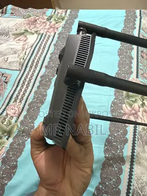 আসুস হাই পারফরম্যান্স ওয়াইফাই রাউটার