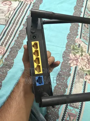 আসুস হাই পারফরম্যান্স ওয়াইফাই রাউটার