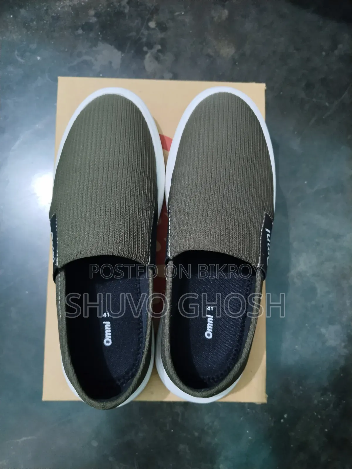 ওমনি ক্যাজুয়াল স্নিকার্স