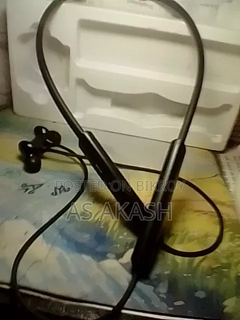 Original Oreimo Nik Brand Vimex Earbuds