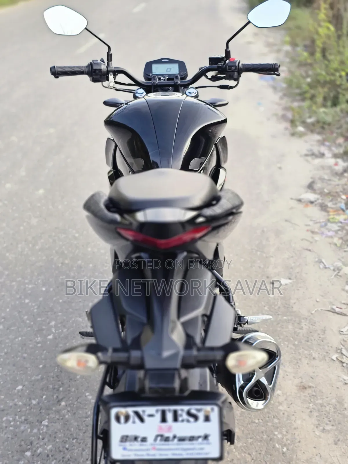 সুজুকি জিক্সার ২০২১ কালো