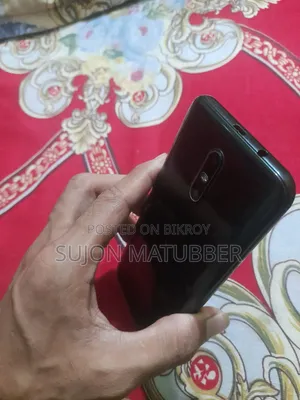 Mobile Phone 8 GB Black