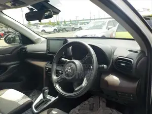 Toyota Yaris Cross 2021 Pearl