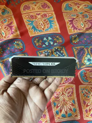 Corsair Vengeance RGB Rs 8gb Ddr4-3200 MHZ