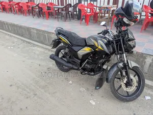 TVS Stryker 125 2020 Yellow