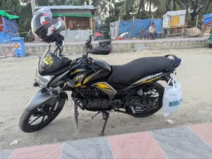 TVS Stryker 125 2020 Yellow