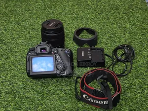 Canon 80D DSLR