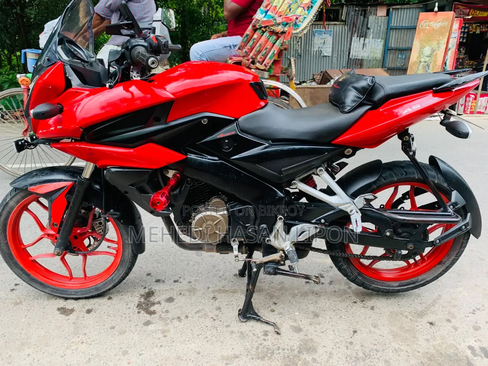 বাজাজ পালসার ১৫০ ২০১৭ রেড