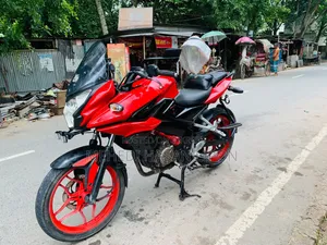 বাজাজ পালসার ১৫০ ২০১৭ রেড