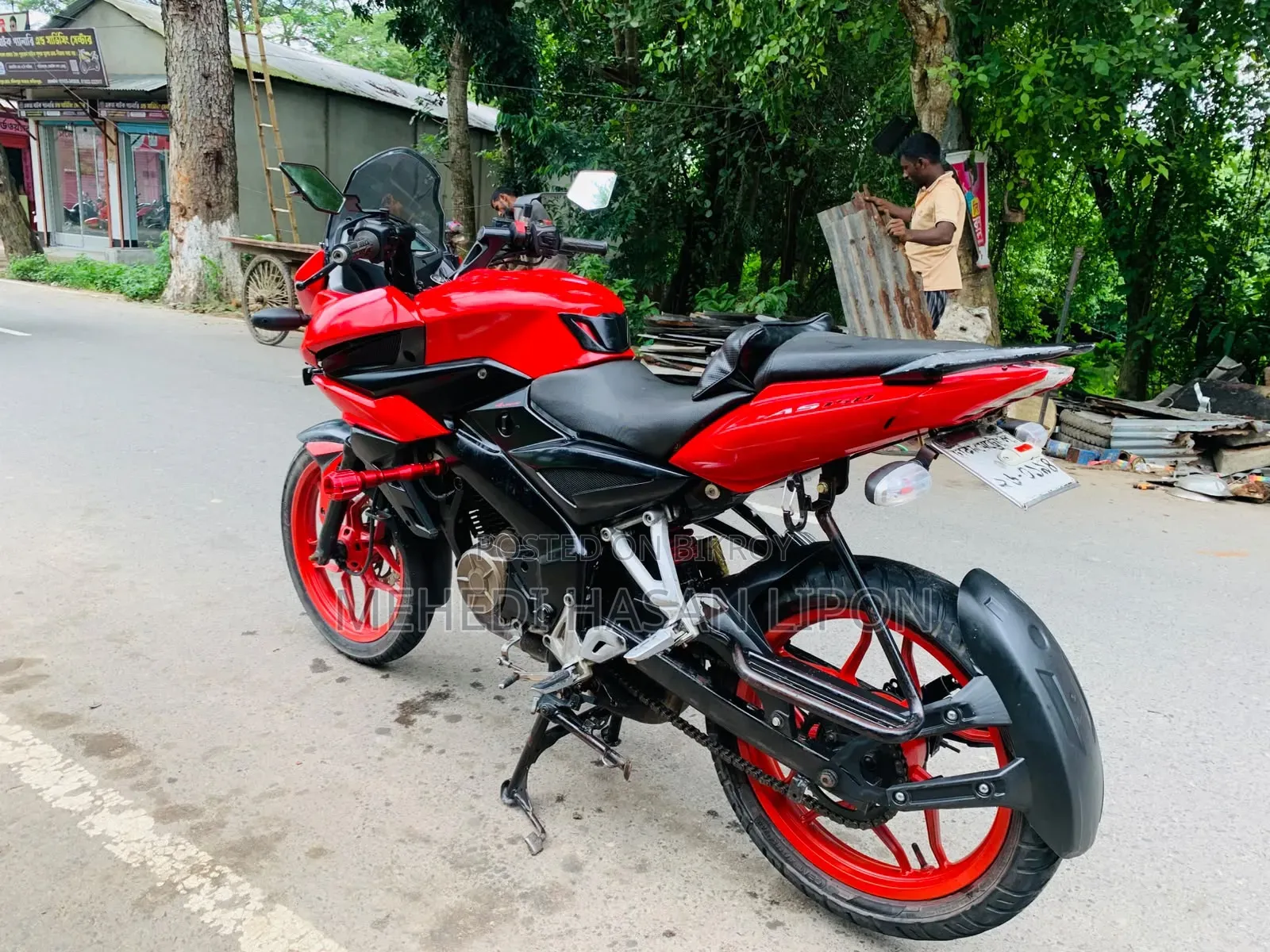 বাজাজ পালসার ১৫০ ২০১৭ রেড