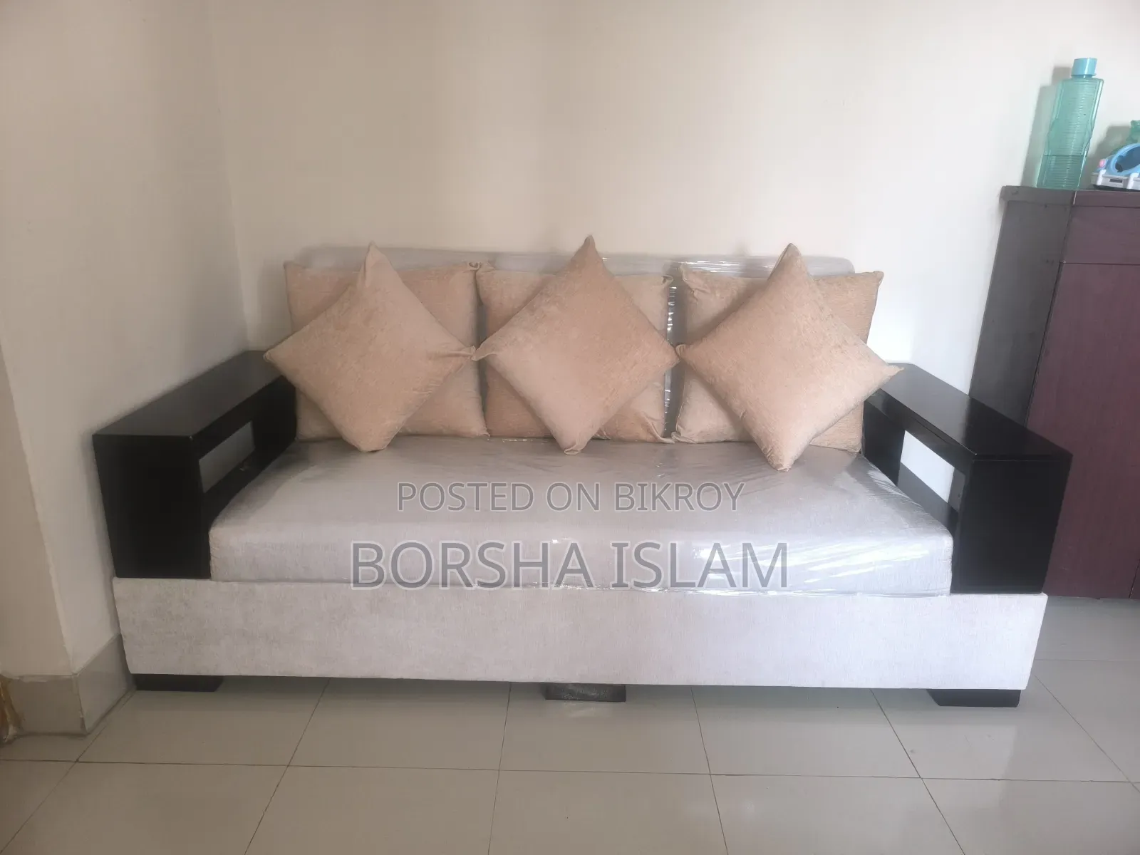 নতুন সোফা বিক্রি করবো
