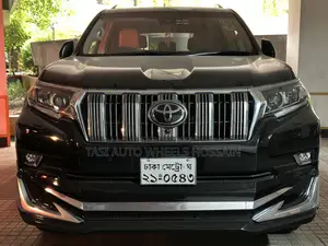 টয়োটা ল্যান্ড ক্রুজার প্রাডো ২.৭ ২০২০ কালো