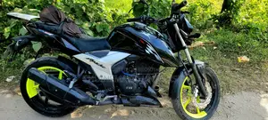 TVS Apache RTR 160 4V 2019 Black