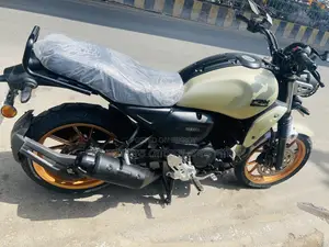 ইয়ামাহা এফজেড-এক্স ২০২৫ বেইজ