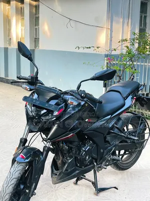 Bajaj Pulsar N160 2023 Black