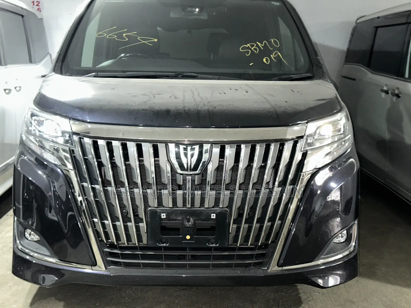 Toyota Esquire 2.0 All-Wheel Drive (7 seater) 2021 Black