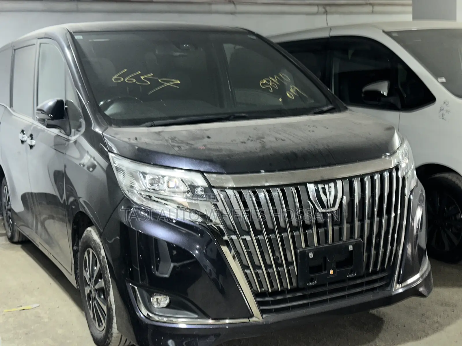 Toyota Esquire 2.0 All-Wheel Drive (7 seater) 2021 Black