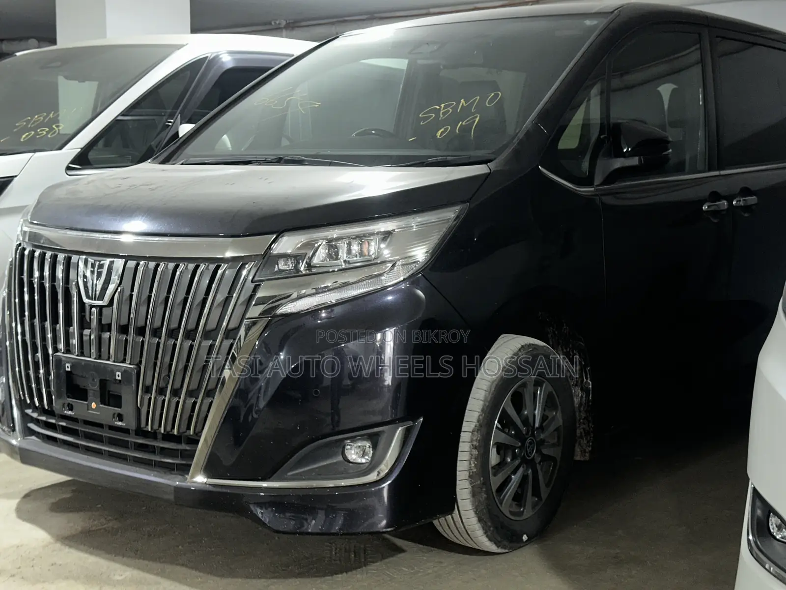 Toyota Esquire 2.0 All-Wheel Drive (7 seater) 2021 Black