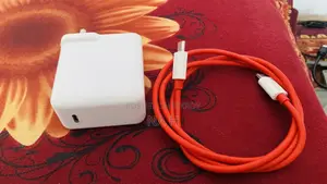 ওয়ান প্লাস ৬৫ ওয়াট চার্জার