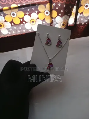 প্রিমিয়াম কোয়ালিটি জুয়েলারি কালার গ্যারান্টিড স্টেইনলেস স্টিল