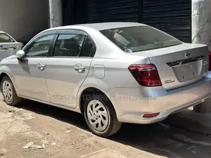 Toyota Axio 2021 Silver