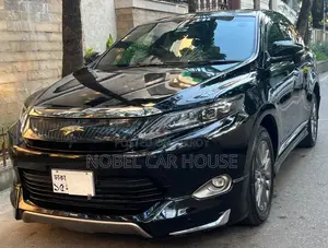 টয়োটা হ্যারিয়ার ২০১৫ ব্ল্যাক