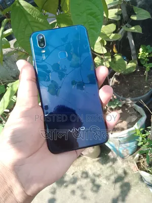 Vivo Y11 32 GB Blue