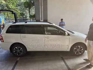 টয়োটা করোলা ফিল্ডার ২০০৩ অফ হোয়াইট