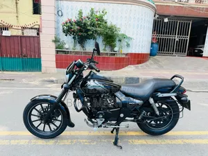 বাজাজ এভেঞ্জার ১৬০ স্ট্রিট ২০২২ কালো