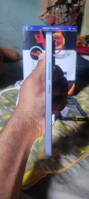 শাওমি রেডমি নোট ১৩ প্রো ২৫৬ জিবি রেড
