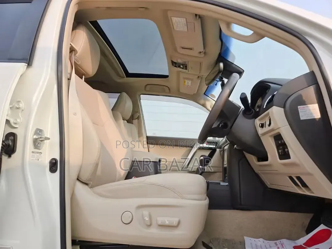 Toyota Land Cruiser Prado 2.7 2022 Pearl