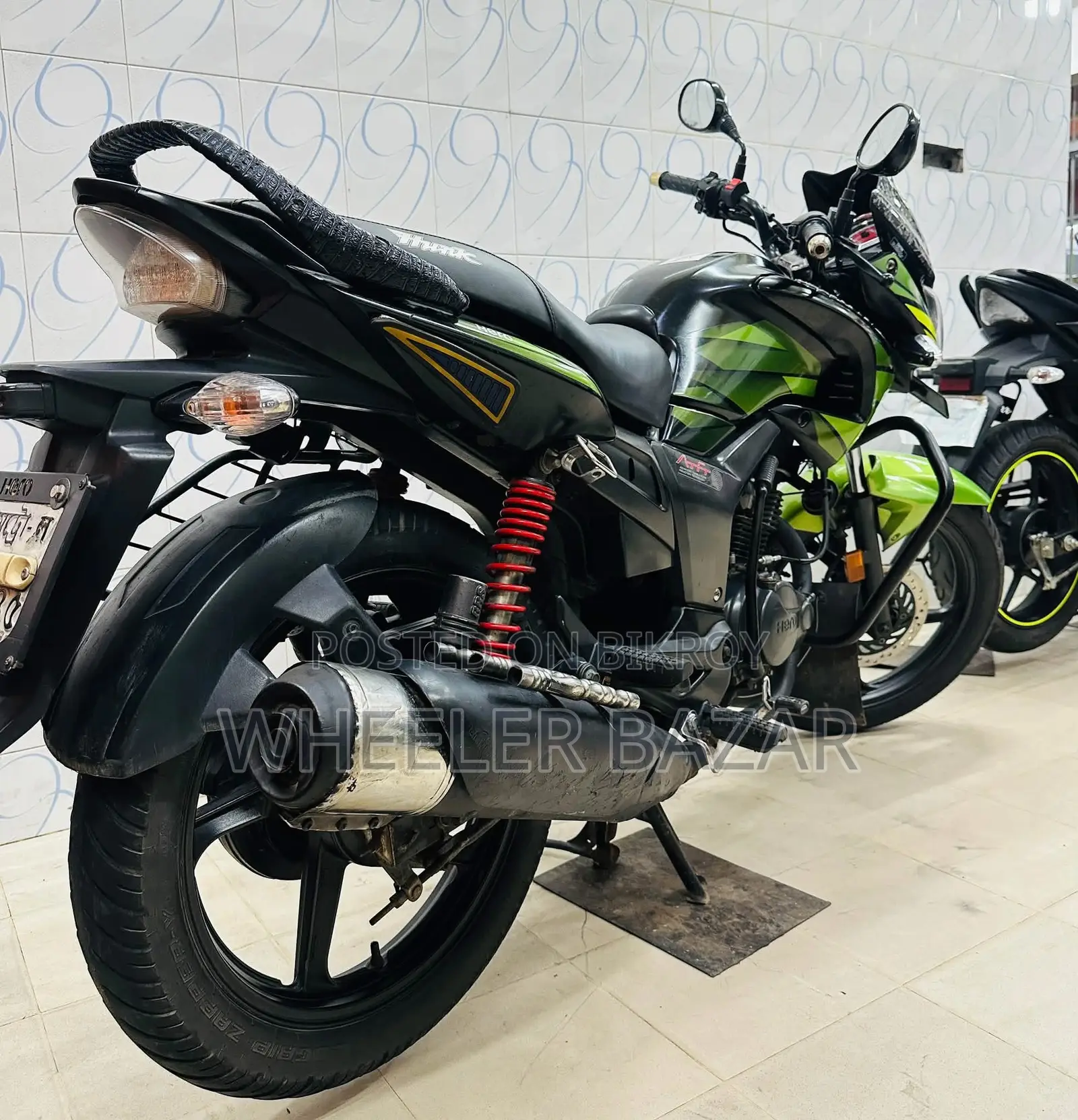 হিরো হাংক ২০১৮ কালো