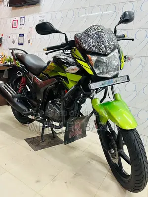 হিরো হাংক ২০১৮ কালো