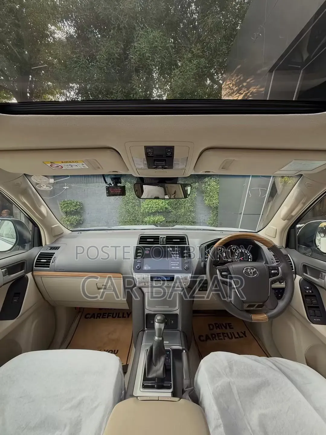 Toyota Land Cruiser Prado 2.7 2022 Pearl