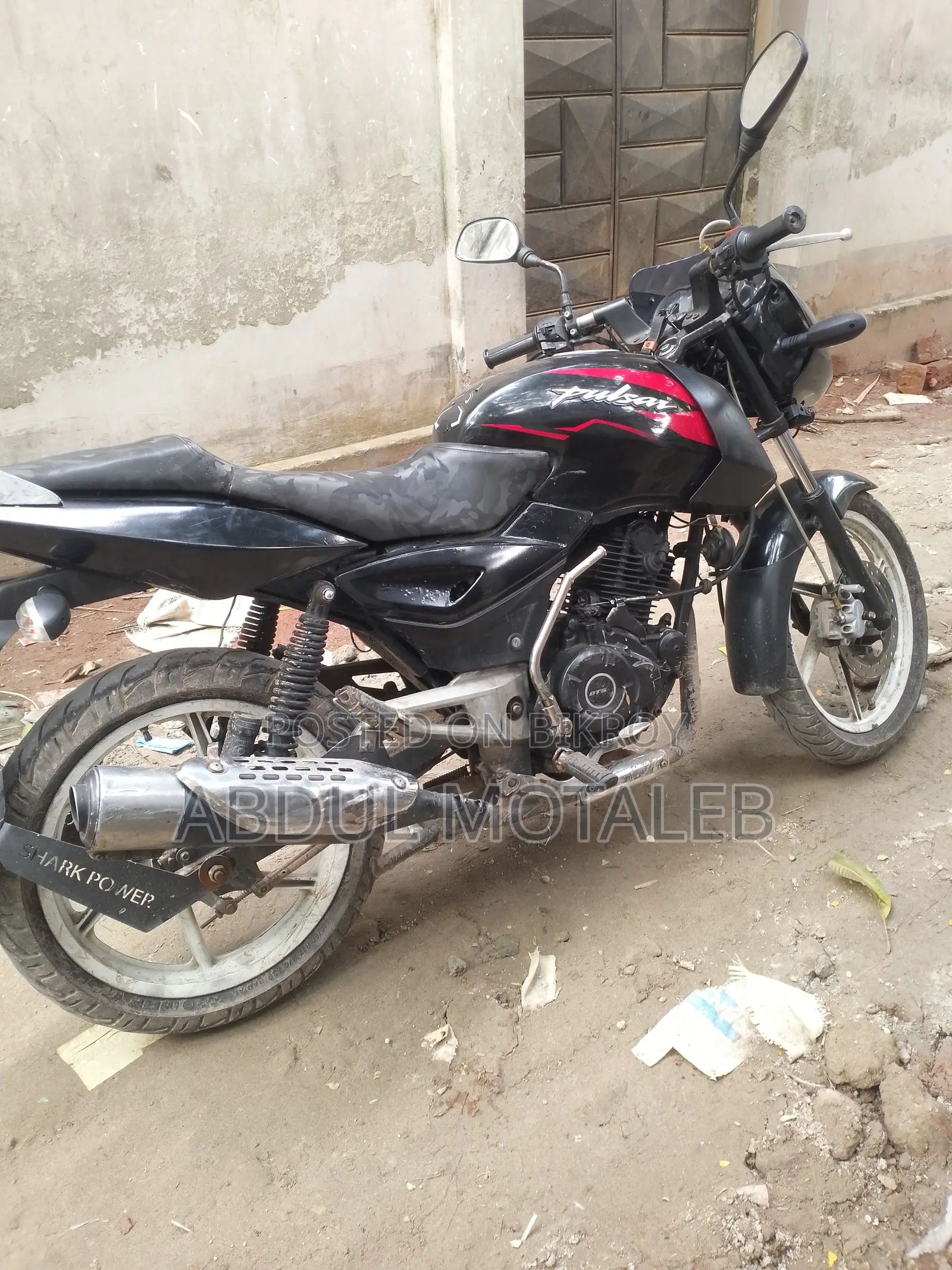 বাজাজ পালসার ১৫০ ২০১২ রেড