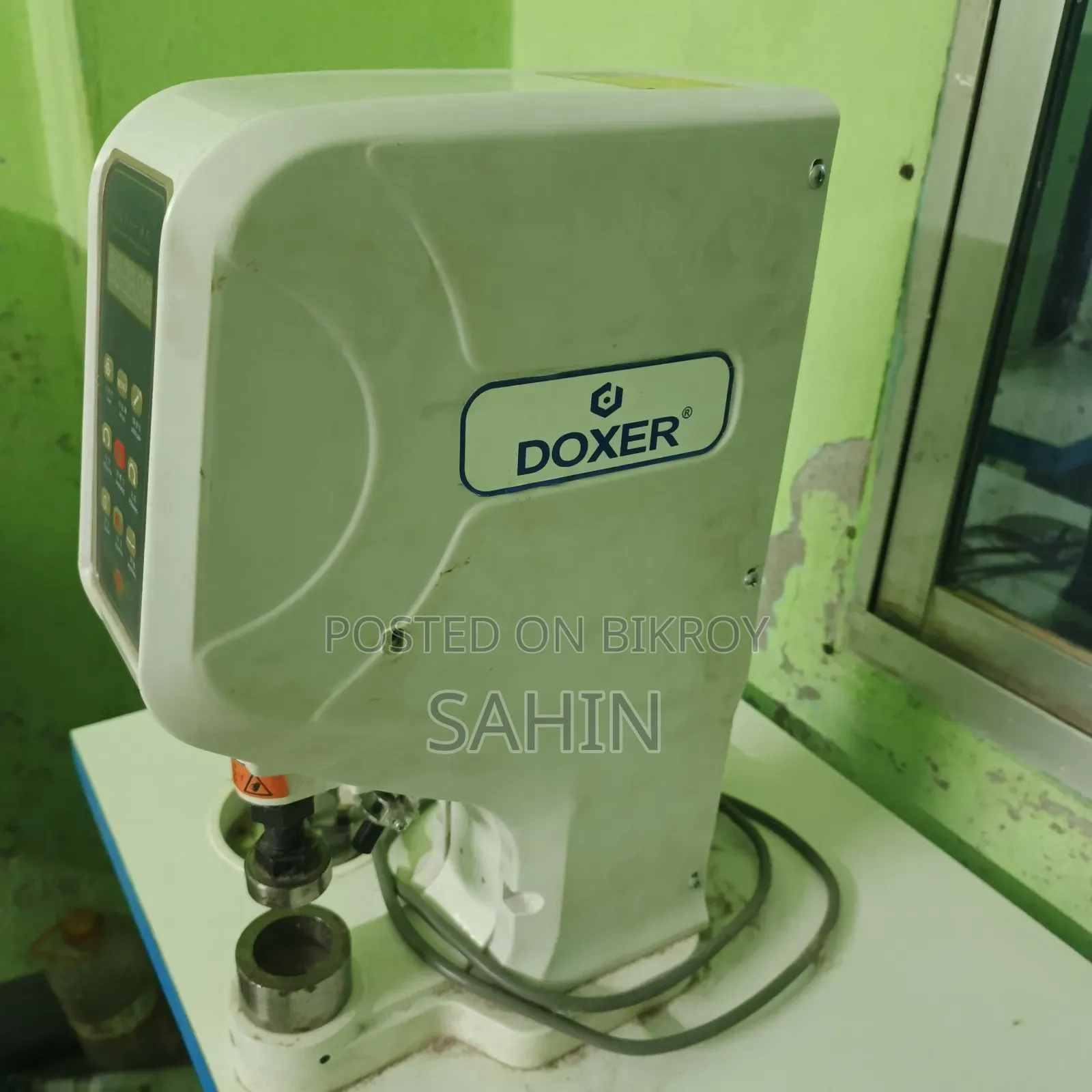 Doxer Snap Button Machine