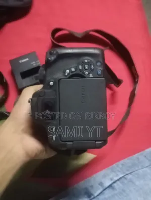 Canon 750D