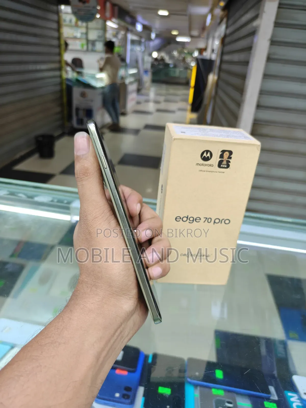 Motorola 256 GB Green