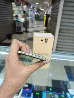 Motorola 256 GB Green