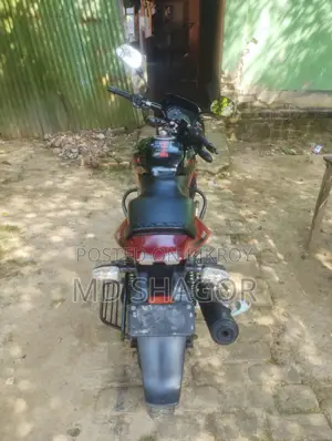 Bajaj Pulsar 150 2016 Red