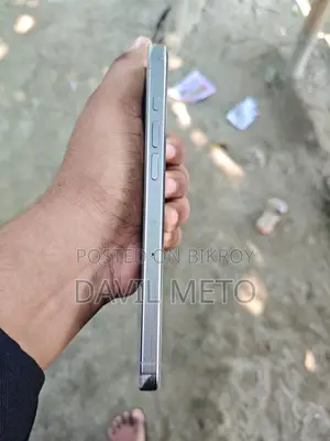 অ্যাপল আইফোন ১৫ প্রো ম্যাক্স ২৫৬ জিবি
